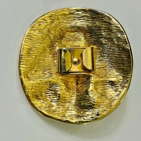 Vintage gold tone face belt buckle - Picture 3 of 3